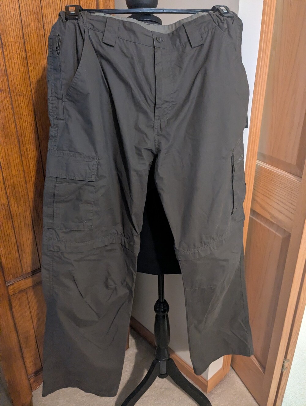 MOUNTAIN WAREHOUSE Zip Off Pants, Light Khaki, Mns Sz 34, NWOT!!